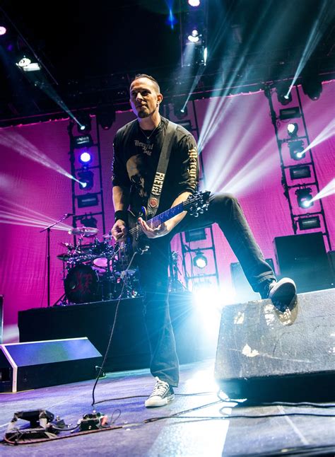 Mark Tremonti Talks New Solo Album, 'Cauterize' | Guitar World