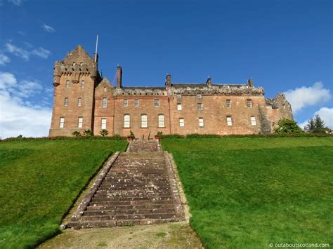 Brodick Castle - Arran: Complete Visitor Guide | Out About Scotland