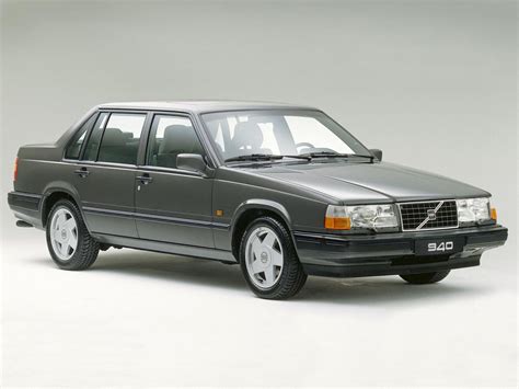 Volvo 940 technical specifications and fuel economy