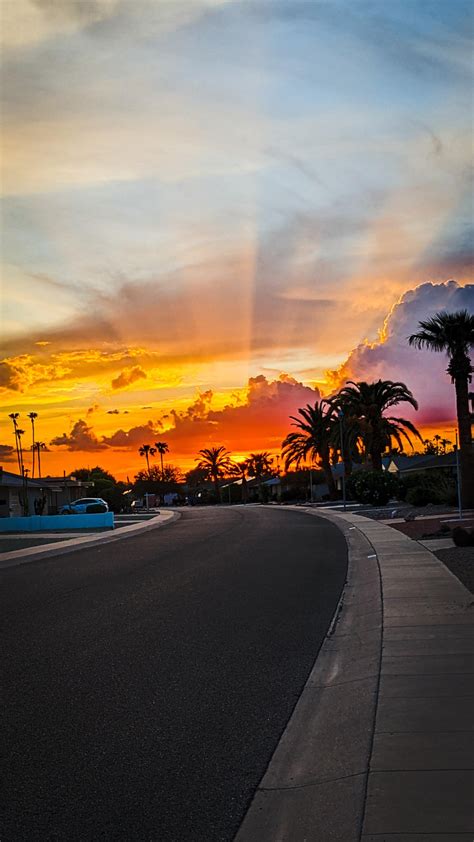 sunset from yesterday in sun city : r/phoenix