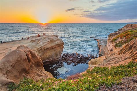 Sunset Cliffs National Park in San Diego - A Famous Coastline with ...