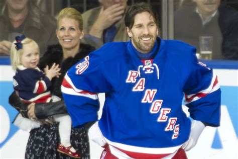 How a relaxing weekend with family has rejuvenated Lundqvist