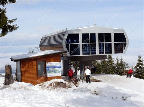 Ski resort Borovets. Bulgaria – Stock Editorial Photo © Stoyanov #5010078