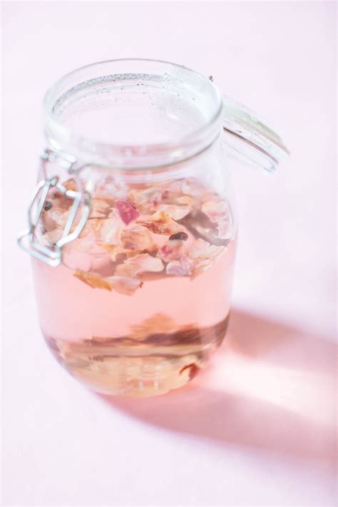 How To Make Hydrating Herbal Infusions | Nutrition Stripped