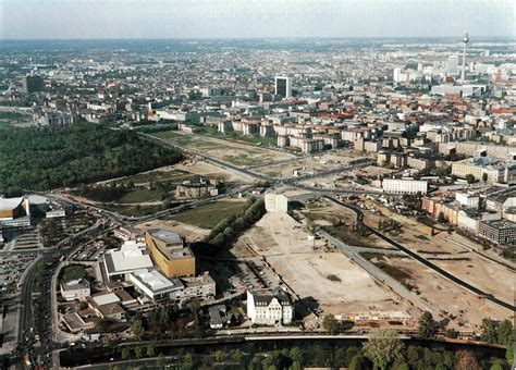 Potsdamer Platz: Photos of 120 years of Berlin history - Exberliner