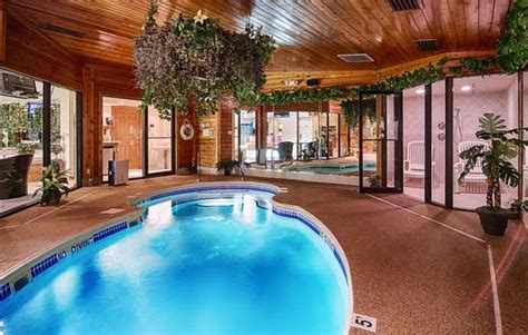 R and R - Review of Sybaris Indianapolis, Indianapolis - Tripadvisor