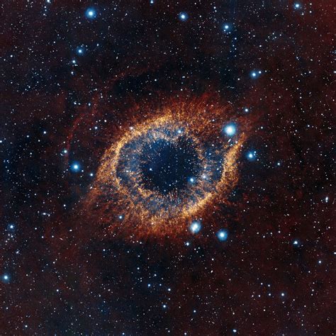 Helix Nebula Gleams Like a Golden Eye in New Photo | Space