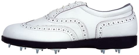 How To Remove Spikes From Golf Shoes Without Tool - Golf Arenzano