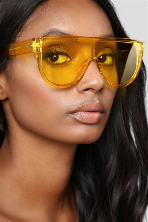 Ready For The Show Sunglasses - Yellow | Sunglasses, Sunglasses women ...