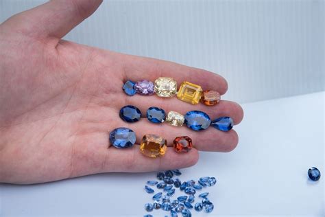 Sapphire Colors – A guide to all Sapphire Colors | Blog | Ceylons ...