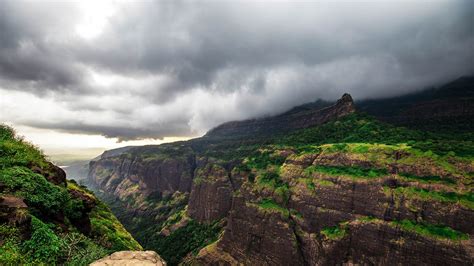 Pune Ghat – Bing Wallpaper Download