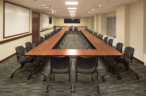 Kay-Twelve.com Great idea for a conference room layout. | Room layout ...