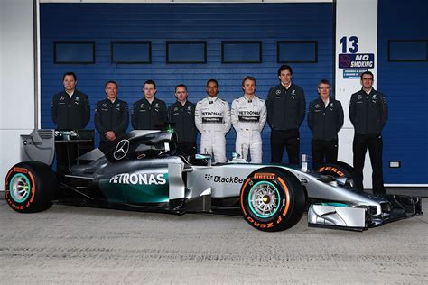 Mercedes-AMG F1 Completes First Troubling Test Day at Jerez - autoevolution