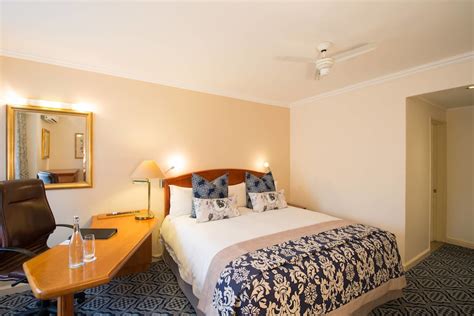 Protea Hotel by Marriott Johannesburg Balalaika Sandton: 2019 Room ...