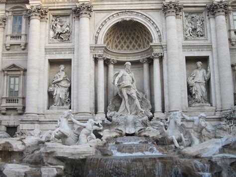 Sights of Rome: The Trevi Fountain: 250 years of history