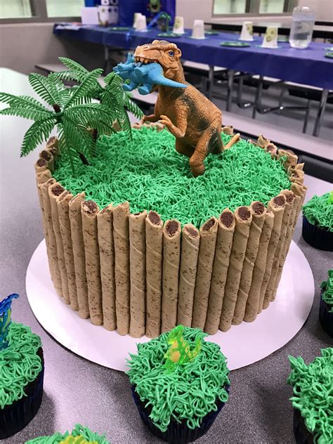 Jurassic World Cake | Dinosaur birthday cakes, Boy birthday cake ...