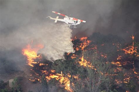 Bushfires rage across southern Australia | RNZ News