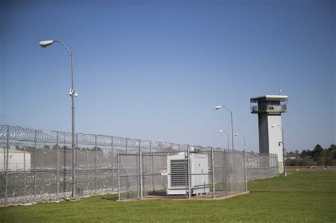 Texas prison investigators probe Polunsky Unit inmate’s death as ...