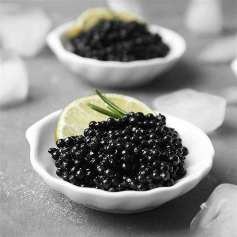 Fresh Black Bowfin Caviar for Sale: 113g, 227g, 454g - Buy Online at ...