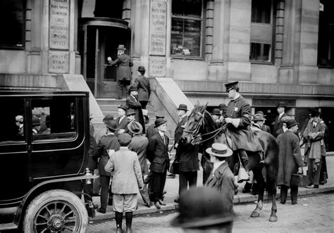 Titanic Survivors: 22 Shocking and Haunting Photos of What Happened ...