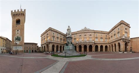 Recanati, aka The City of Poetry - Italy Treasure Hunter, Aka, Louvre ...