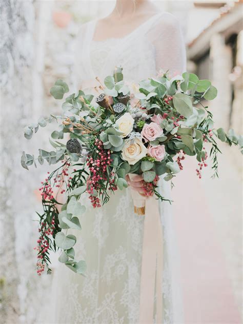 20 Elegant Rustic Wedding Bouquets | SouthBound Bride