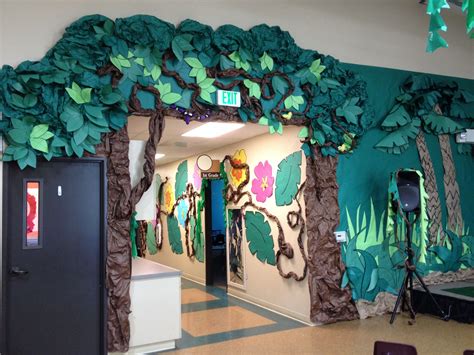 VBS jungle theme | Jungle theme, Jungle safari vbs crafts, Safari crafts