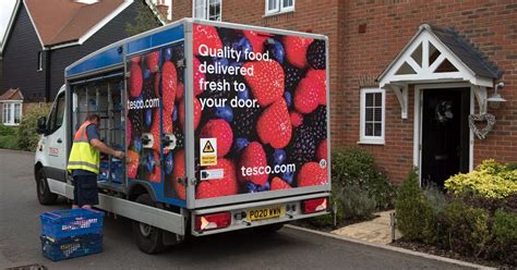 Tesco slashes the price of its speedy 'within one hour' delivery ...