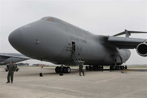 Video surfaces of massive C-5 cargo plane landing in San Antonio ...