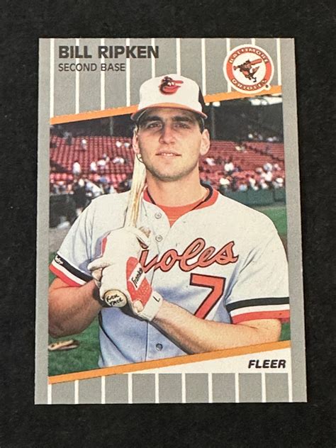 Lot - 1989 Fleer Baseball Billy Ripken Error - F**K Face