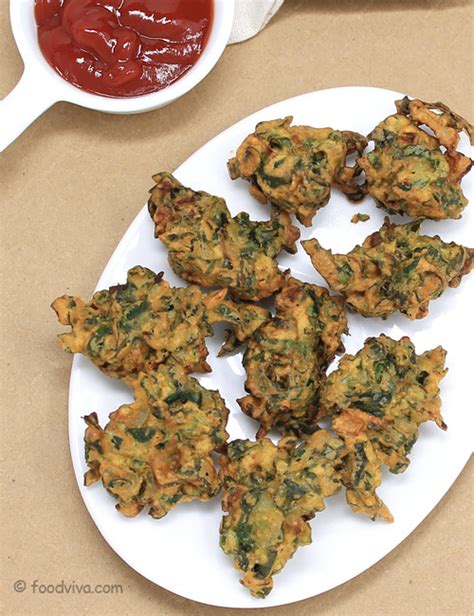 Palak Pakoda Recipe - Spinach Fritters Recipe with Step by Step Photos