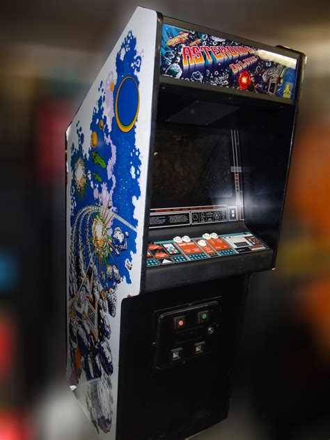 Asteroids Deluxe arcade game for sale - Vintage Arcade