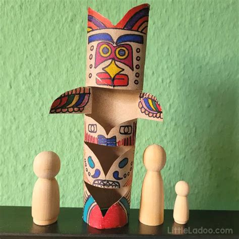 Totem Pole Craft - Little Ladoo