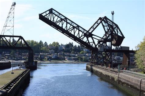 Locking through the Ballard Locks with Carefree Boat Club - Carefree ...