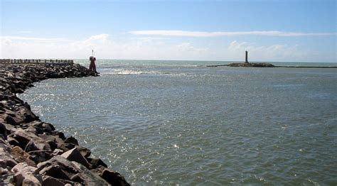 Breakwater | Coastal Protection, Wave Reduction & Shoreline ...