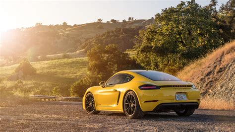 Porsche 718 Cayman Gt4 Rs Wallpaper | VARDPRX.COM