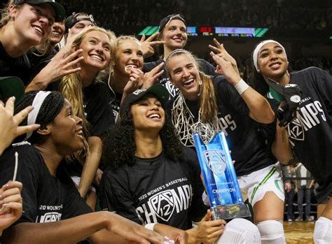 No. 3 Oregon Ducks women’s basketball cruises past Washington State ...