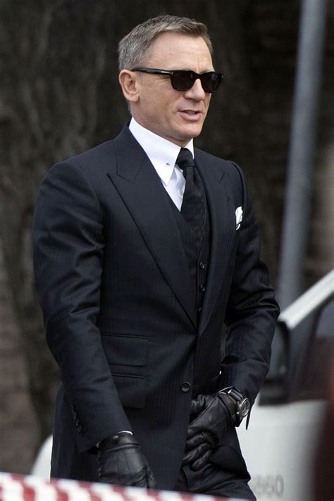 'Spectre' Style Roundup: Is James Bond Still Dressed to Kill?