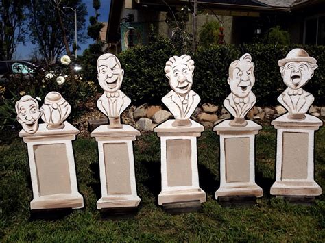 Haunted Mansion Busts Lawn Display - Etsy | Haunted mansion decor ...