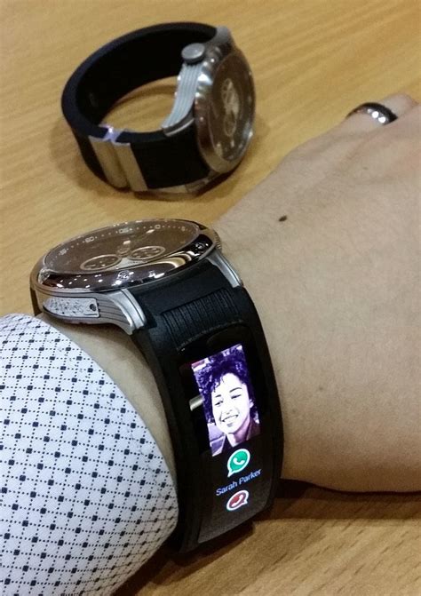 Kairos T-Band Strap With Screen Turns Any Watch Into A Smartwatch ...