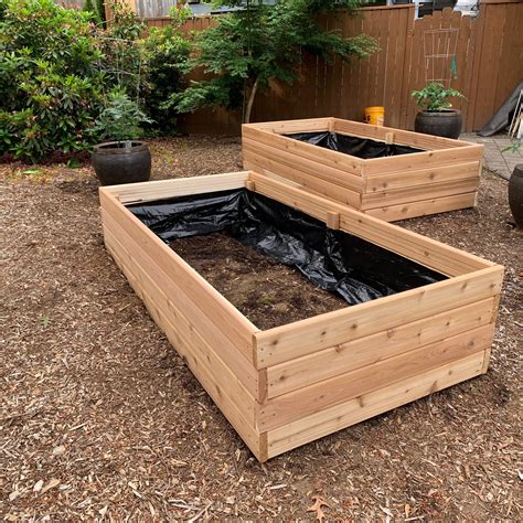 Cedar Raised Garden Beds - Hedgehog Home Services, LLC