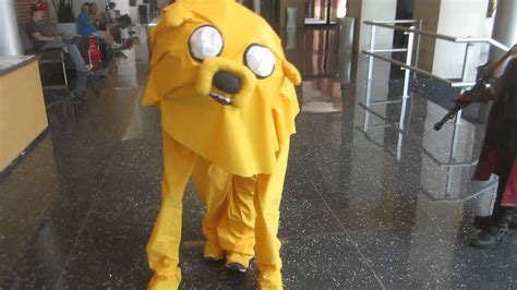 Jake the Dog (Adventure Time) walking at Ikasucon 2013 by Cosplayer ...