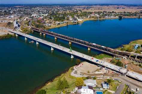 Construction progress photography of the new Grafton Bridge - Port ...