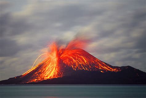 Krakatau Volcano Earthquakes: Latest Quakes Past 14 Days | VolcanoDiscovery