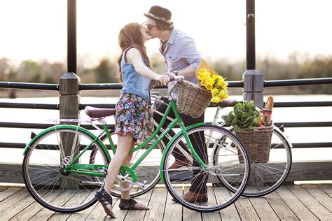 An Ode to the Simple, Beautiful Bicycle Basket | Momentum Mag