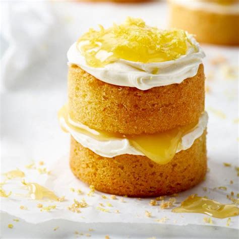 Mini Lemon Curd Sponge Cakes Recipe | Lakeland Inspiration