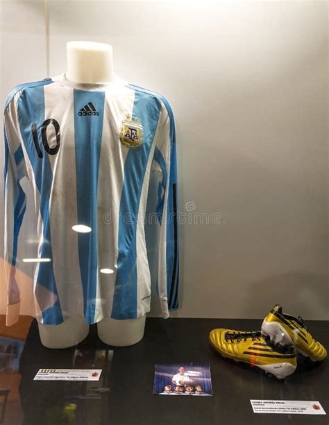 In San Siro museum editorial stock image. Image of shirt - 137256129