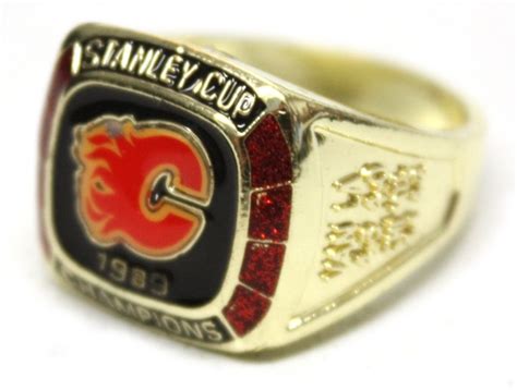 CALGARY FLAMES - STANLEY CUP "MOLSON" RING