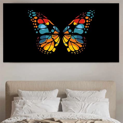 Cuadro Mariposa multicolor sobre fondo negro • Cuadros Tabloide