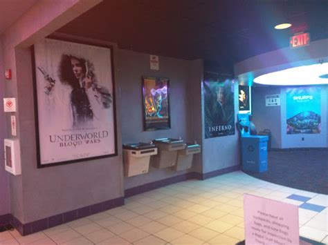 Movie Theater «Regal Cinemas Elmwood Center 16», reviews and photos ...